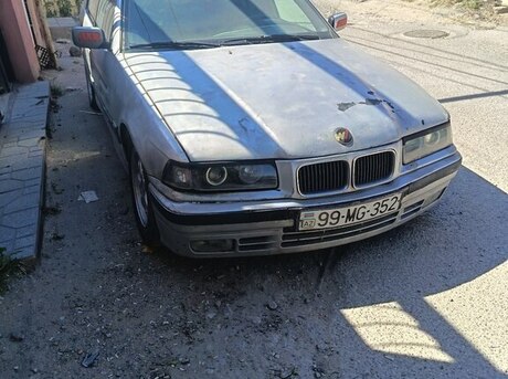 BMW 318