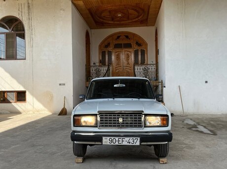 LADA (VAZ) 2107