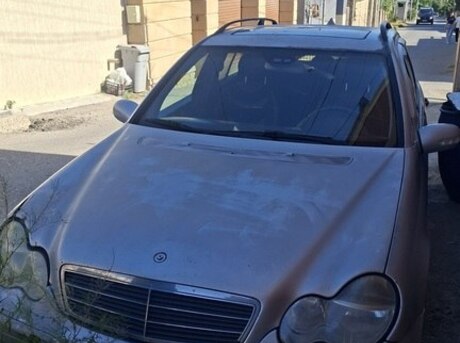 Mercedes C 220