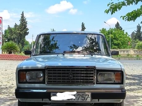 LADA (VAZ) 2107