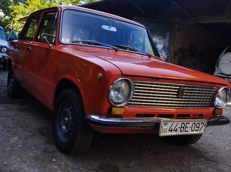 LADA (VAZ) 21013