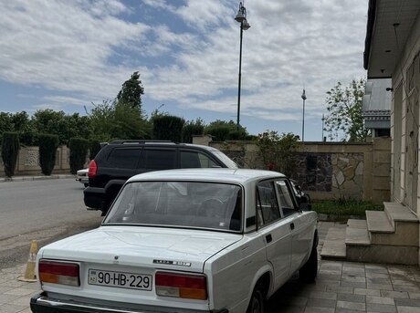 LADA (VAZ) 2107
