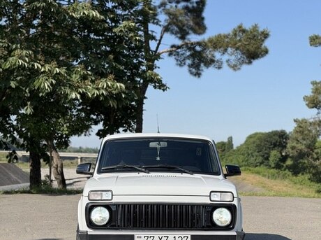 LADA (VAZ) Niva