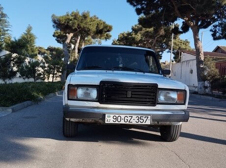 LADA (VAZ) 2107