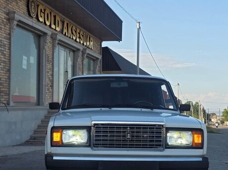 LADA (VAZ) 2107