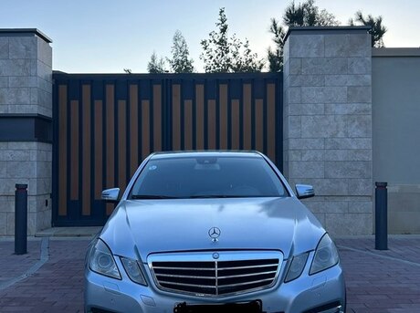 Mercedes E 220