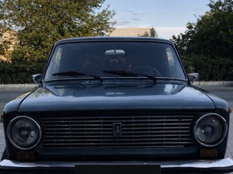 LADA (VAZ) 21011