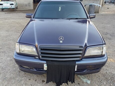 Mercedes C 220