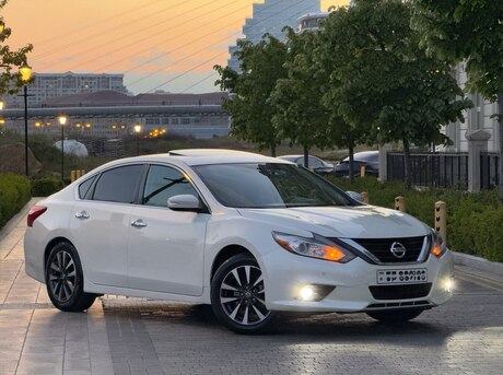 Nissan Altima