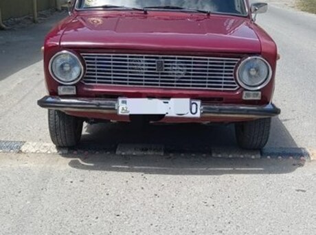 LADA (VAZ) 21011