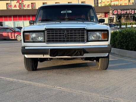 LADA (VAZ) 2107