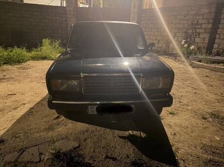 LADA (VAZ) 2107