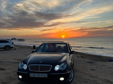 Mercedes C 240