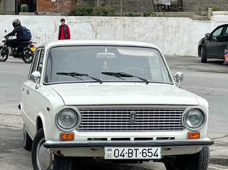 LADA (VAZ) 21011