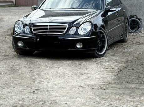 Mercedes E 240