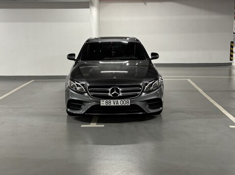 Mercedes E 300