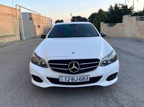 Mercedes E 220