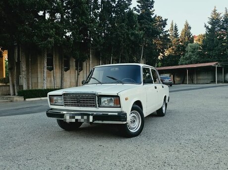 LADA (VAZ) 2107