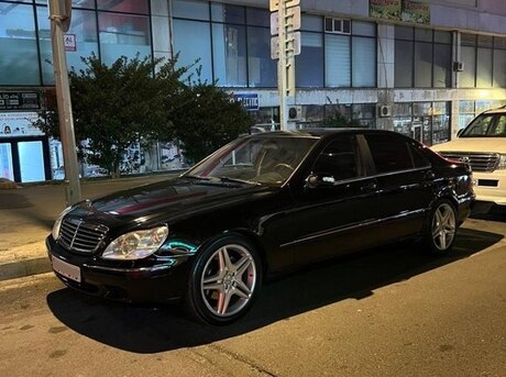 Mercedes S 500