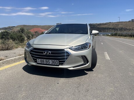 Hyundai Elantra