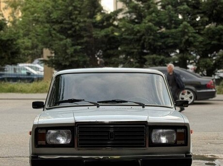 LADA (VAZ) 2107