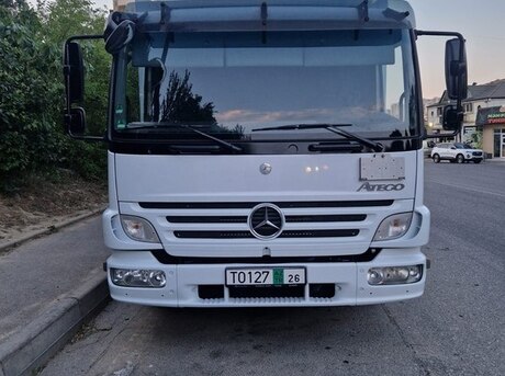 Mercedes Atego 818