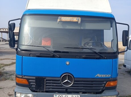 Mercedes Atego 815