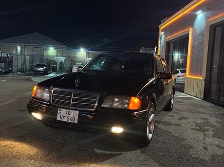 Mercedes C 280