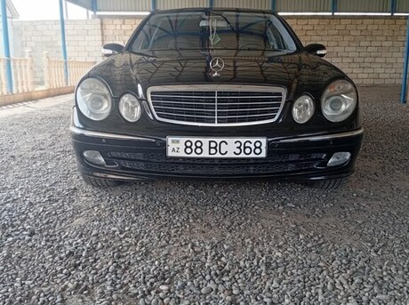 Mercedes E 220