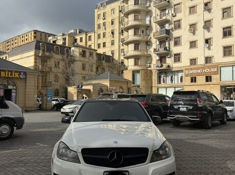 Mercedes C 250