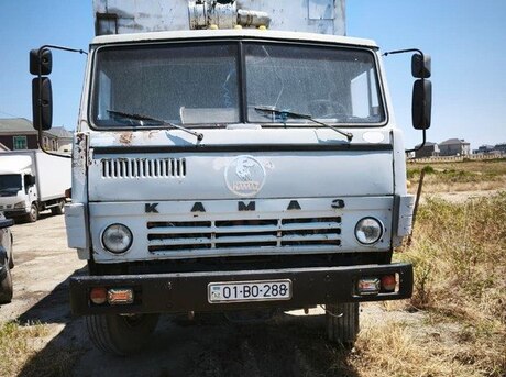 KamAz 53212