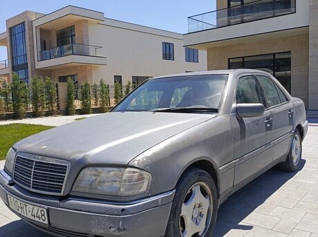 Mercedes C 180