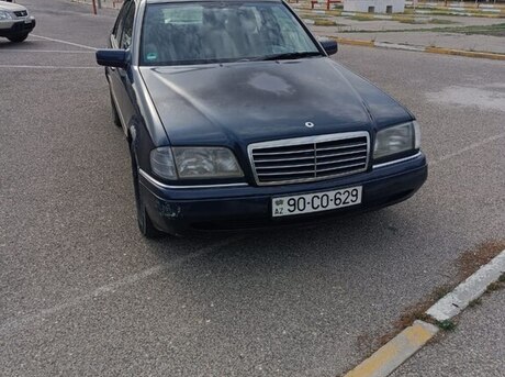 Mercedes C 180