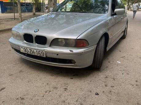 BMW 728