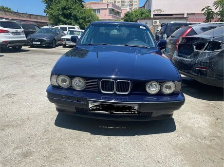 BMW 520