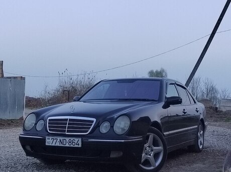 Mercedes E 260