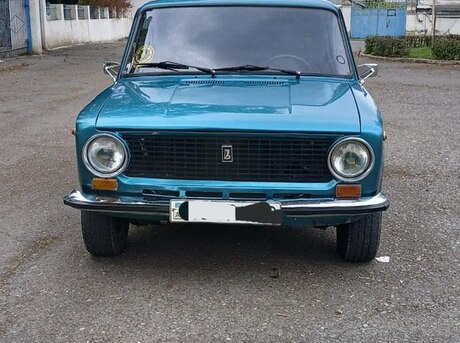 LADA (VAZ) 21011