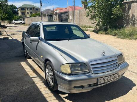 Mercedes C 220
