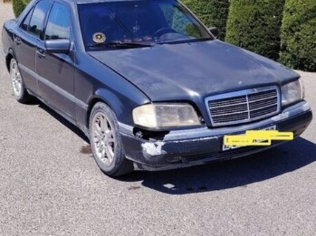 Mercedes C 180