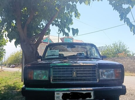 LADA (VAZ) 2107