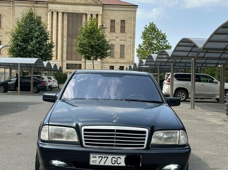 Mercedes C 230