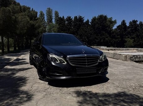 Mercedes E 220