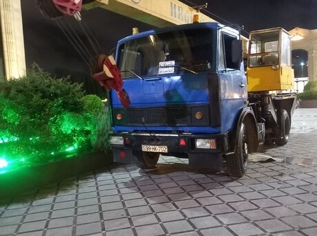 MAZ 504
