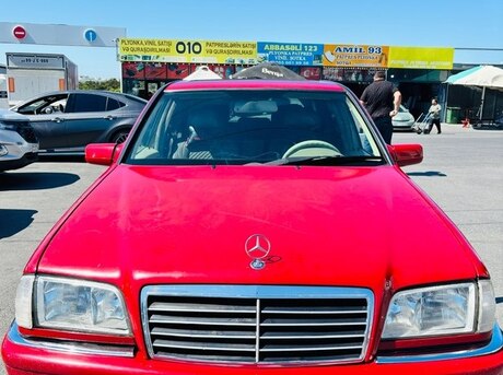 Mercedes C 240