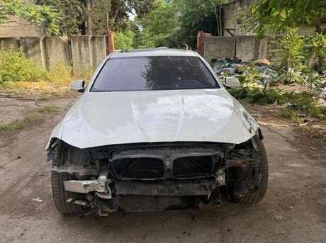 BMW 528