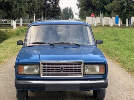 LADA (VAZ) 2107