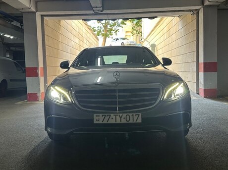 Mercedes E 300 4MATIC