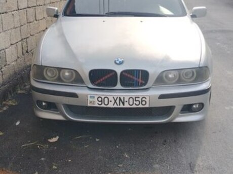 BMW 523
