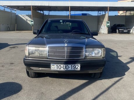 Mercedes 190