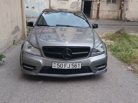 Mercedes C 300